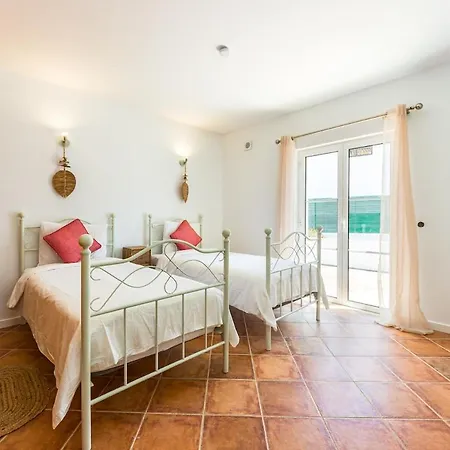 Villa New Amazing Private Near Falesia Olhos de Agua (Albufeira)